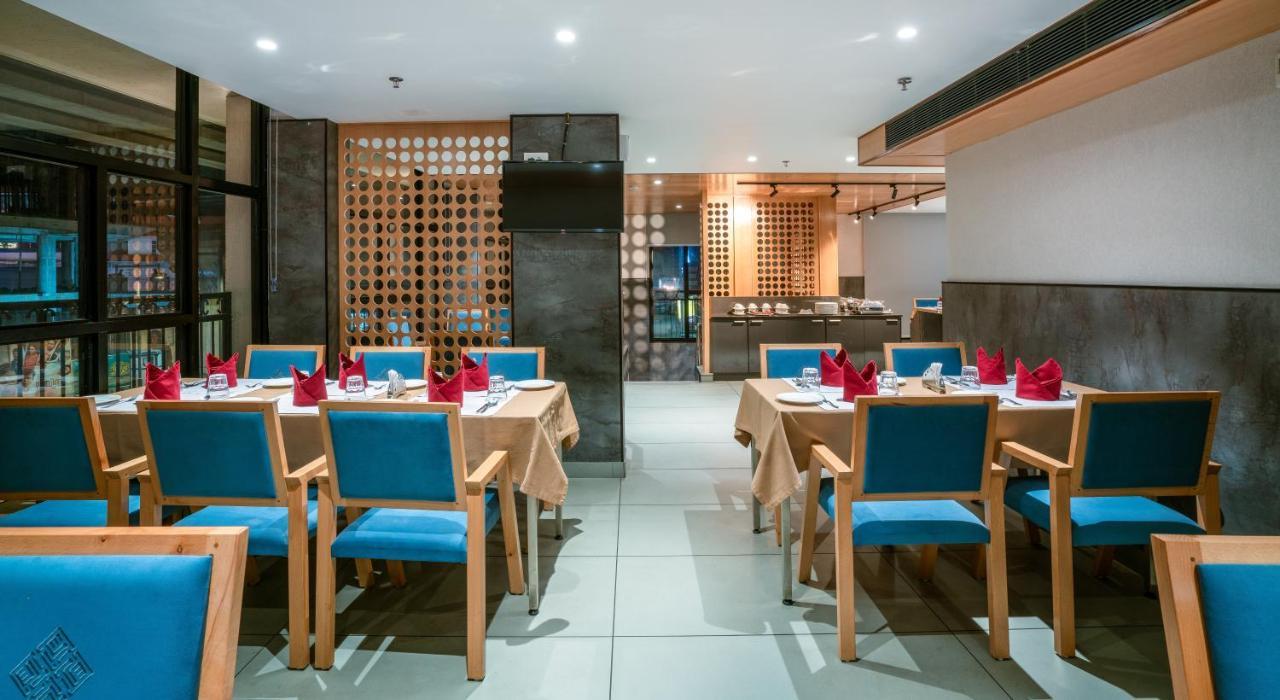Townbridge Hotels & Suites Kochi 외부 사진