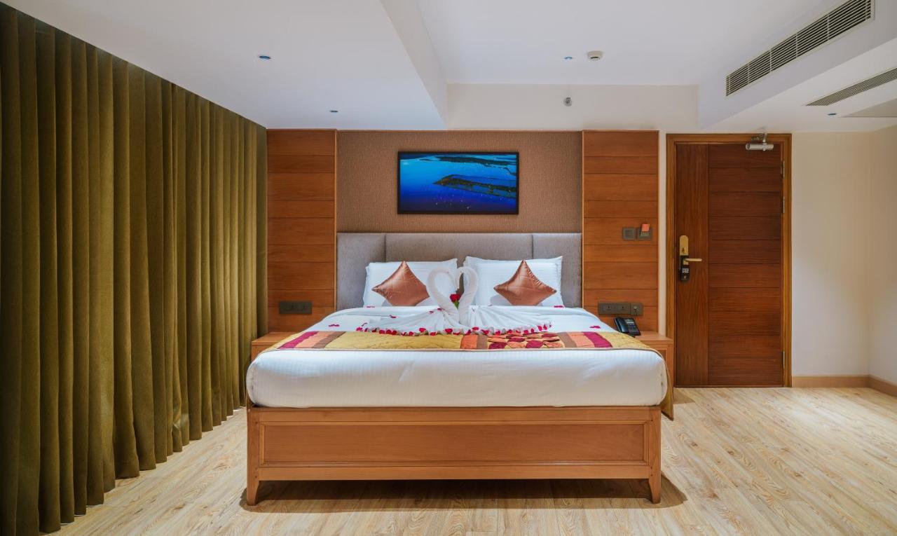 Townbridge Hotels & Suites Kochi 외부 사진