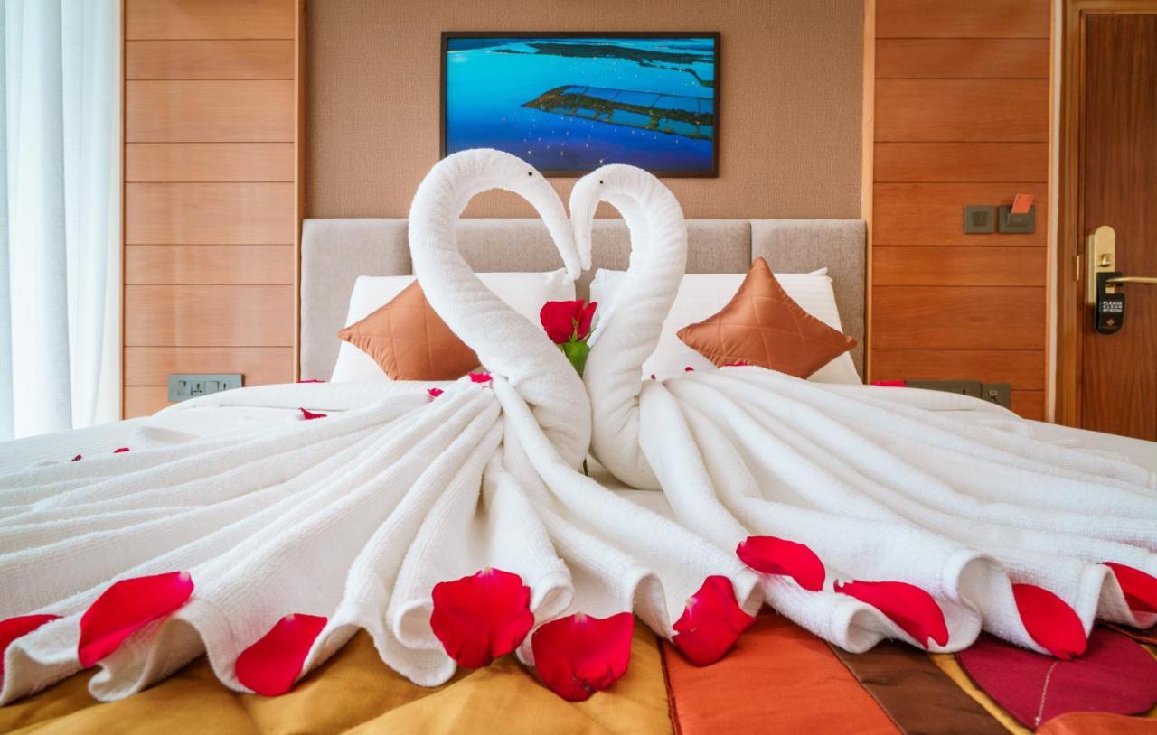 Townbridge Hotels & Suites Kochi 외부 사진