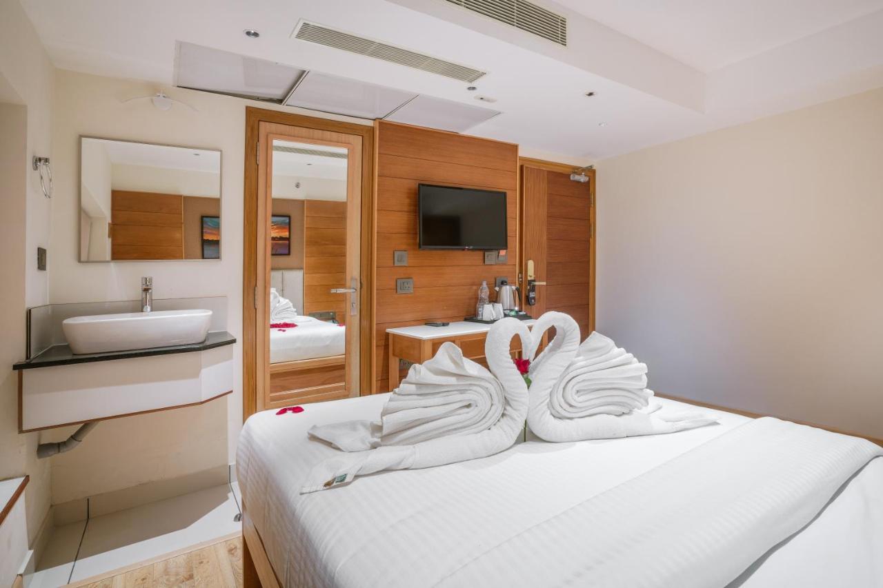 Townbridge Hotels & Suites Kochi 외부 사진