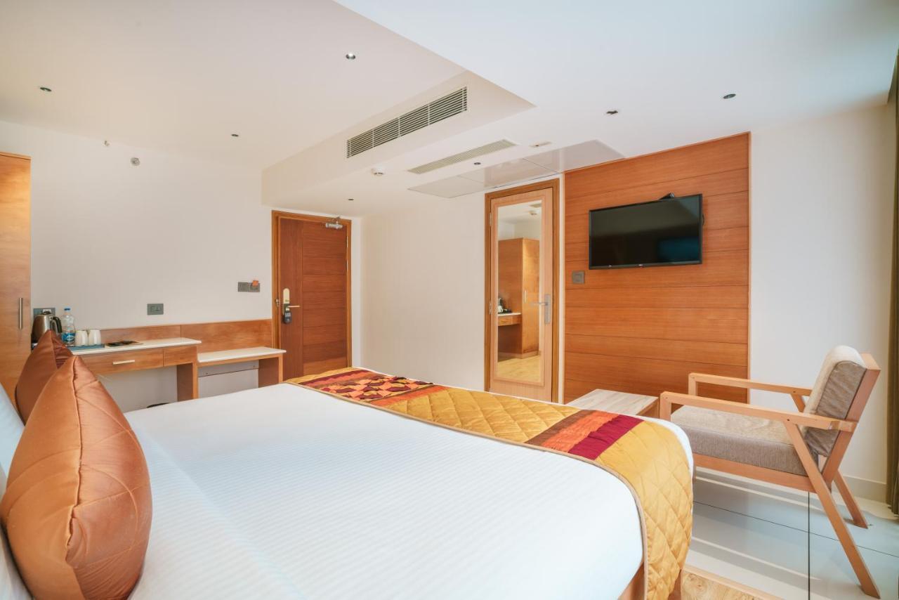 Townbridge Hotels & Suites Kochi 외부 사진