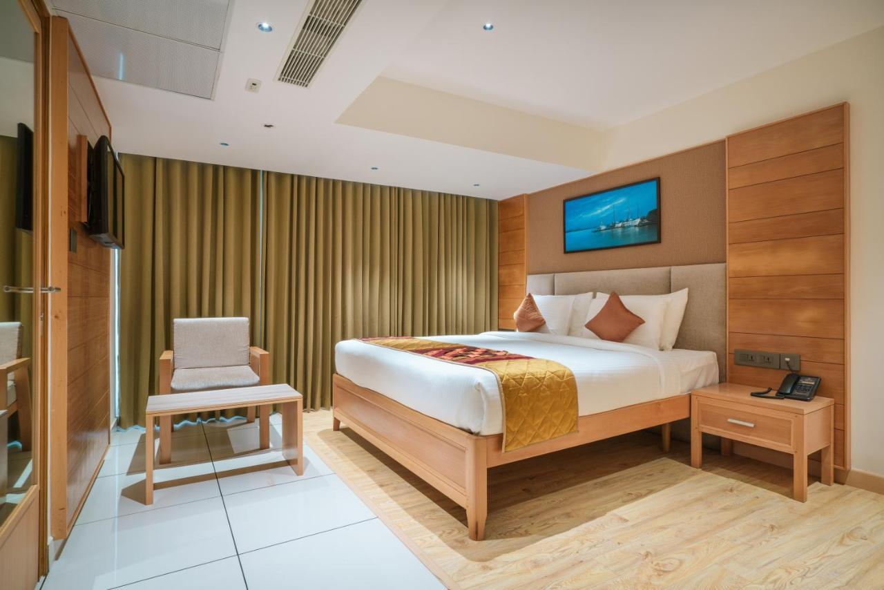 Townbridge Hotels & Suites Kochi 외부 사진